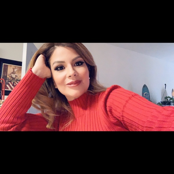 Meet your Posher, Mischelle - Picture 1 of 1